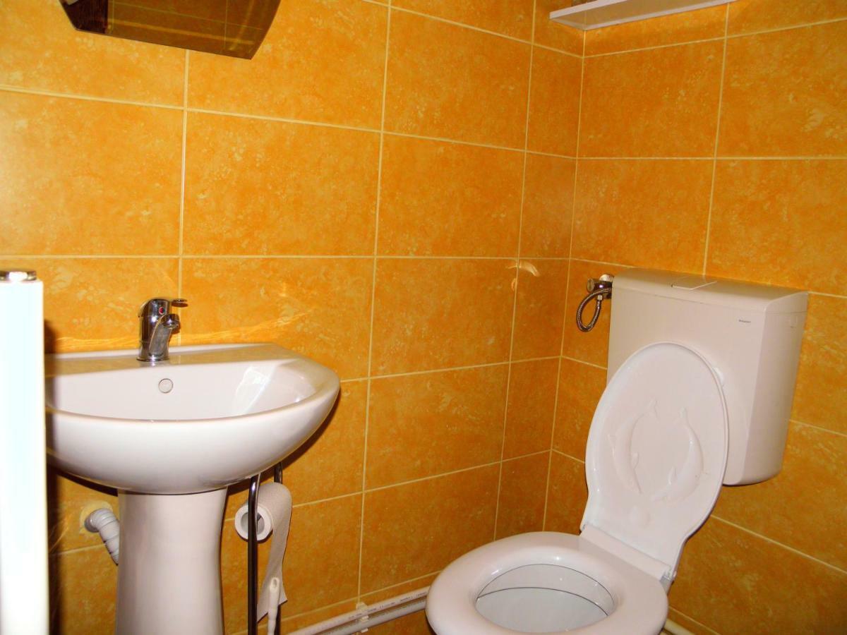Pensiunea Platinum Targu Jiu Room photo