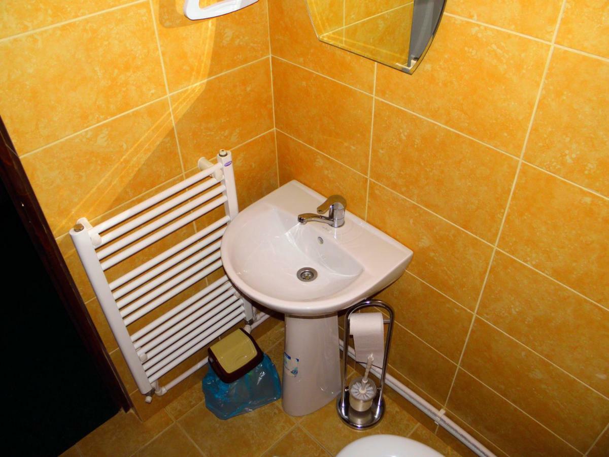 Pensiunea Platinum Targu Jiu Room photo